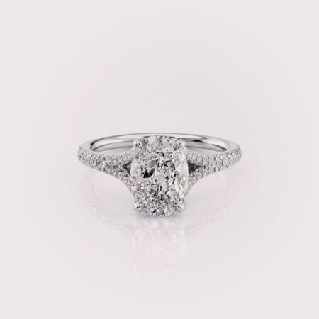 Oval diamond engagement ring