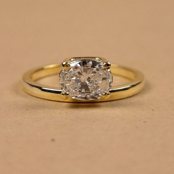 1.25ct East-West Oval Lab-Grown Diamond Solitaire Engagement Ring in 18K Gold – Top View