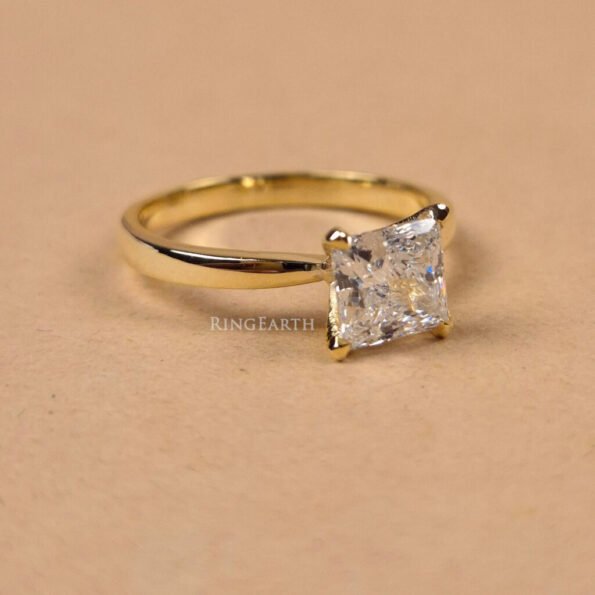 Comfort-Fit 18K Gold Band with Certified Princess Lab Diamond – Side Profile
