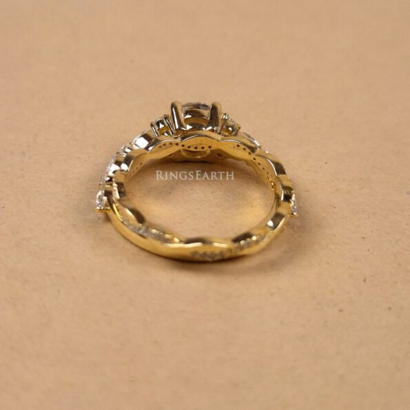 Comfort-Fit 18K Gold Band with Certified Round Lab Diamond – Back Profile