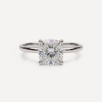 1 Carat Cushion Cut IGI Certified E/VS1 Lab Grown Diamond Engagement Ring in 18K Yellow Gold – Ethical & Sustainable Solitaire Ring