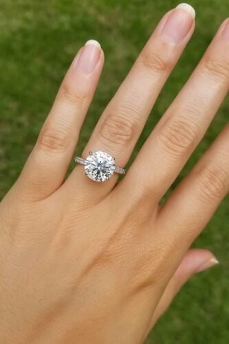 Round Cut 5.05ct EF VS1 IGI Certified Lab Diamond Engagement Ring with 0.82ctw Side Stones & Hidden Halo in 14K Gold – Pave Band Setting photo review