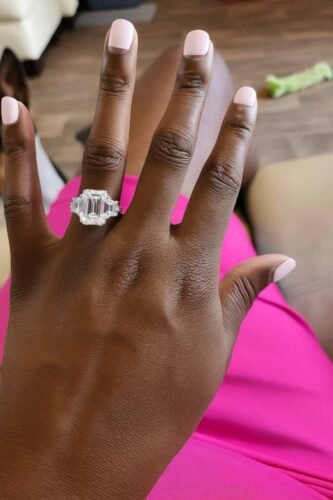 Click to view full screen Emerald Cut 4.01ct Lab Grown Diamond Ring with Trapezoid Side Stones – 10K/14K/18K Gold – IGI Certified photo review