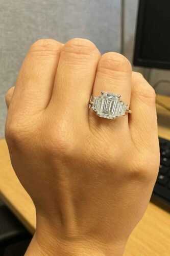 Emerald Cut 4.01ct Lab Grown Diamond Ring with Trapezoid Side Stones – 10K/14K/18K Gold – IGI Certified photo review