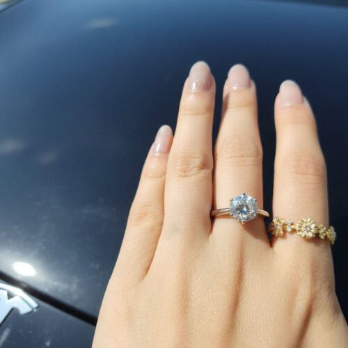 1 Carat Round Lab Grown Diamond Engagement Ring in 18K Yellow Gold – Six Prong Crown Setting, EF Color VS1 Clarity photo review