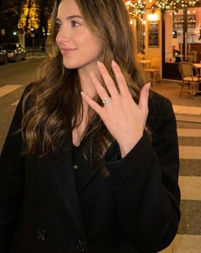 Ready to Ship Radiant Cut 2.00 Carat F VS1 Certified Lab Diamond Engagement Ring in 14K Yellow Gold – Solitaire Setting photo review