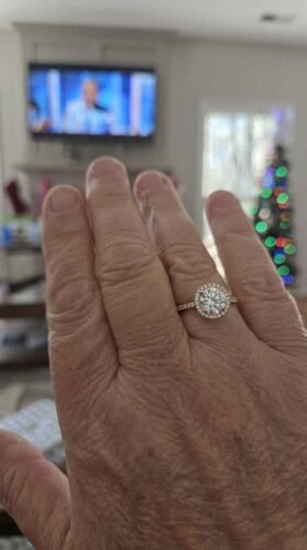 Click to view full screen Round Cut 2 Carat F/VS1 IGI Certified Lab Diamond Halo Engagement Ring in 14K Rose Gold – Side Round Diamonds, High Polish Finish photo review