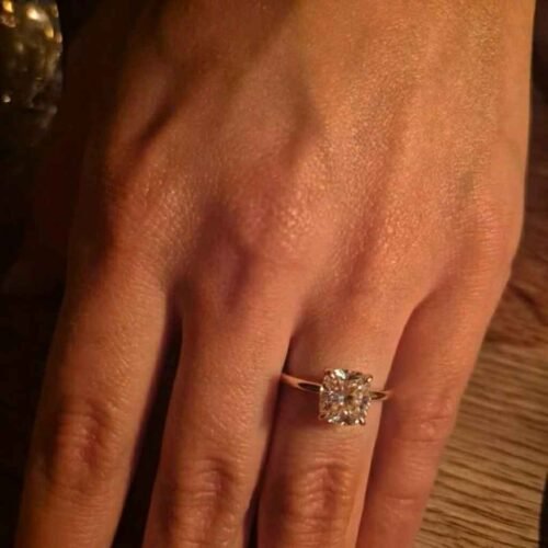 Cushion Cut 2 Carat F/VS1 IGI Certified Lab Diamond Engagement Ring in 14K Rose Gold – Side Round Diamonds, High Polish Finish photo review