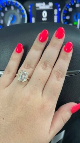 2.5ct Emerald Cut E VS1 IGI Certified Lab Diamond Engagement Ring in 14K White Gold – Bezel Hidden Halo & Pave Accents photo review